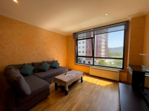 Apartamento en Vigo 3 hab WiFi PARKING Playa a 8 mins ツ by Rias Baixas Rentals